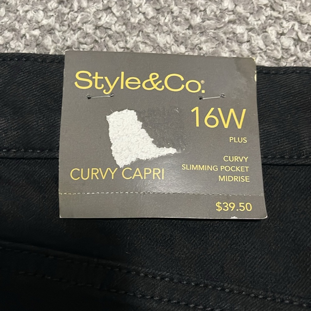 NWT- Style & Co - 14P. Curvy Capri - Picture 7 of 7